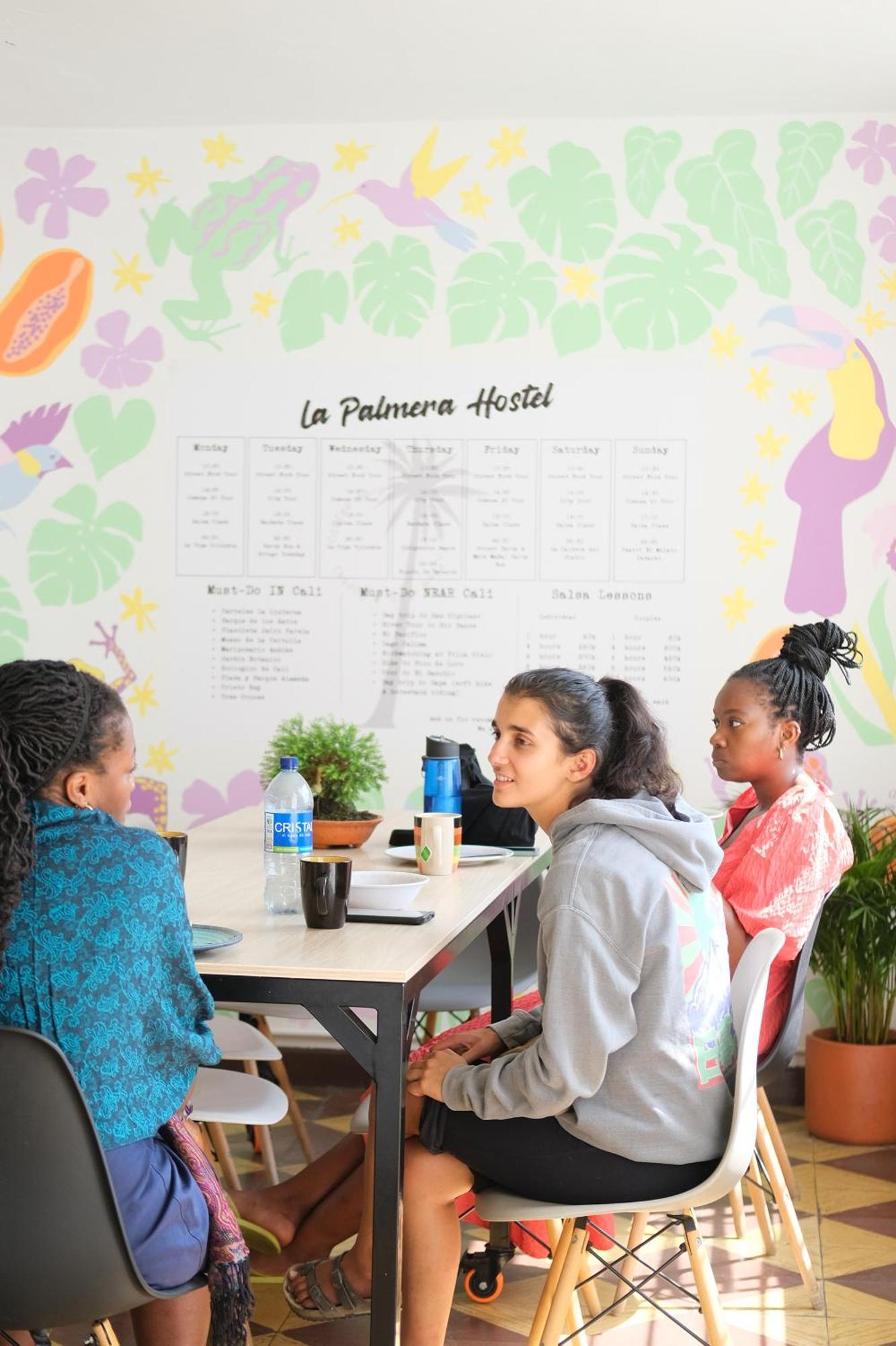 קאלי La Palmera Hostel מראה חיצוני תמונה